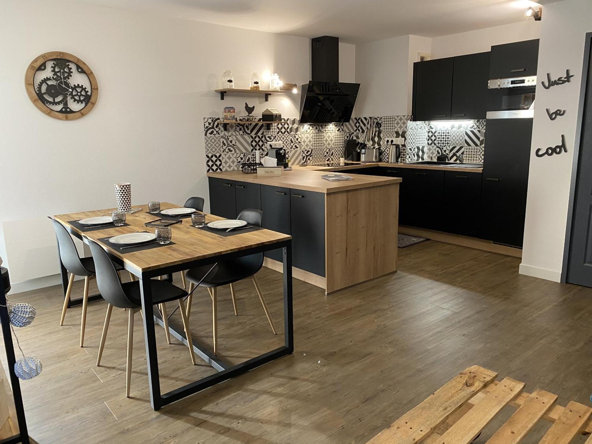 Le Parc Apartment